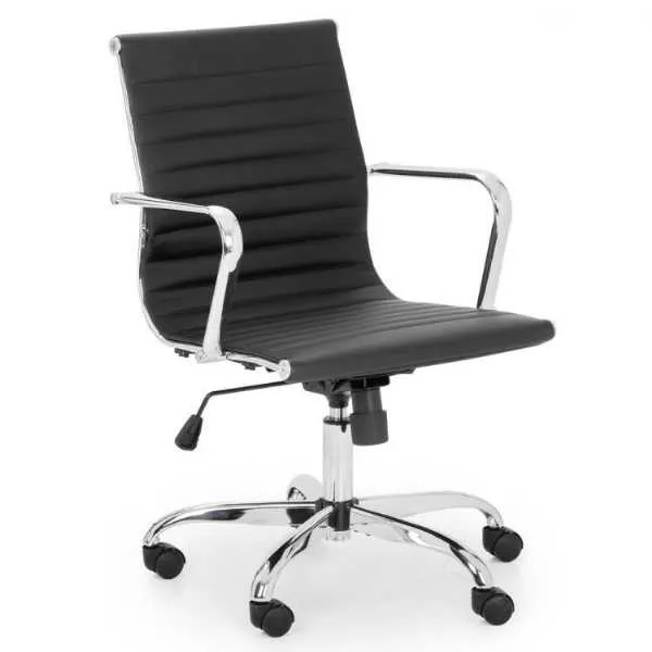 Comfy Swivel Office Chair Black Leather Chrome Frame Height Adjustable