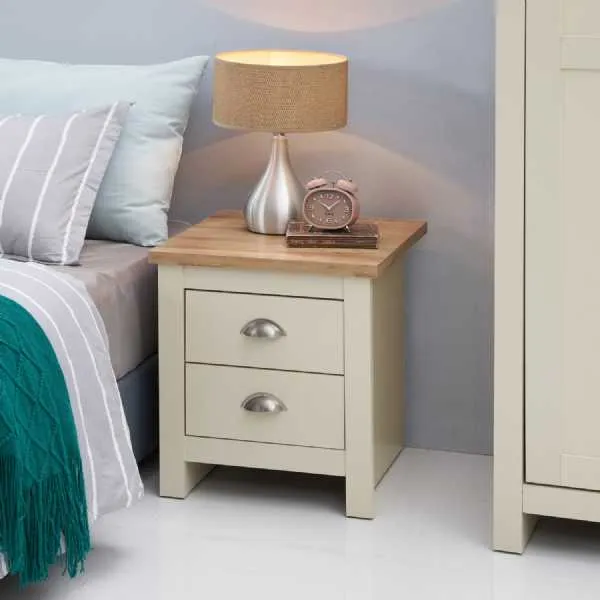 Nightstand With 2 Drawers