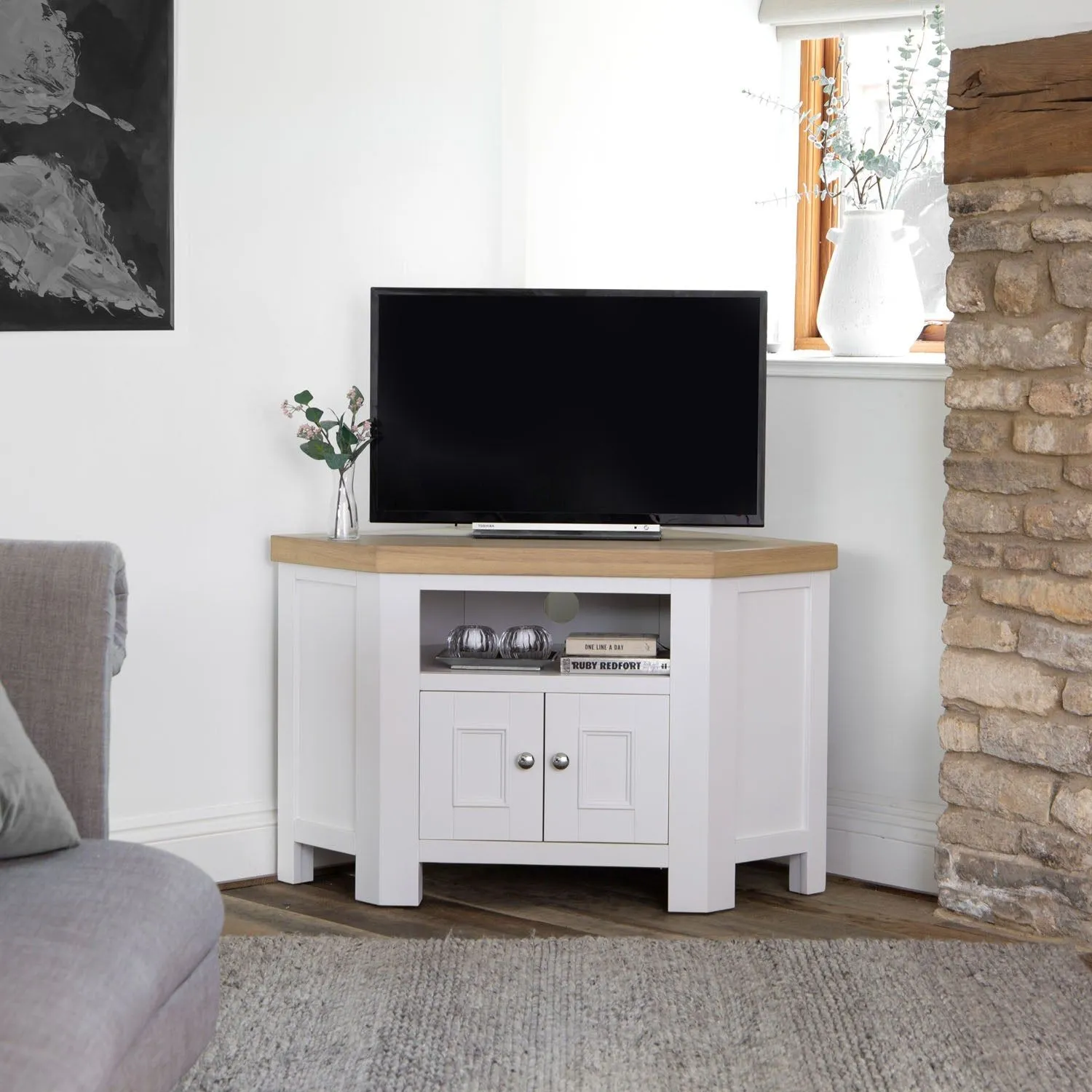 CL Dining Corner TV Unit