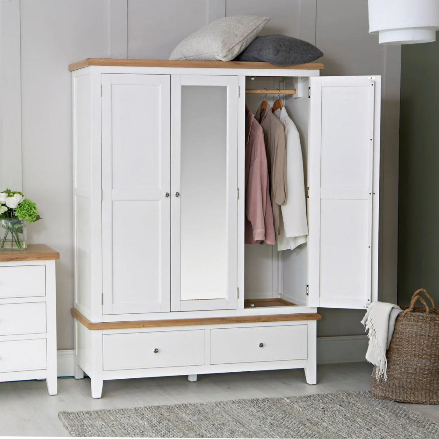 EA Bedroom White 3 Door wardrobe