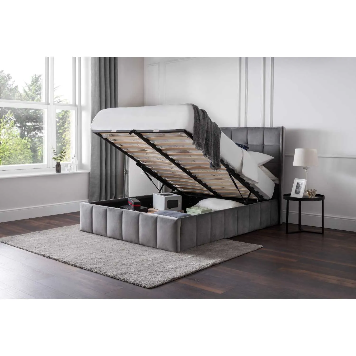 Gatsby Storage Ottoman Bed 150cm Light Grey