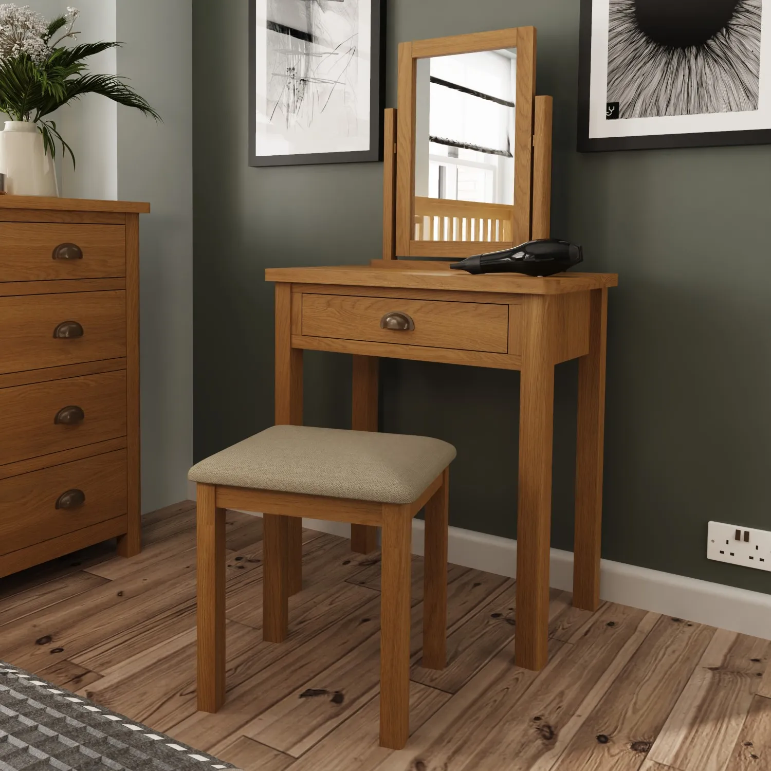 Small Oak Single Dressing Table