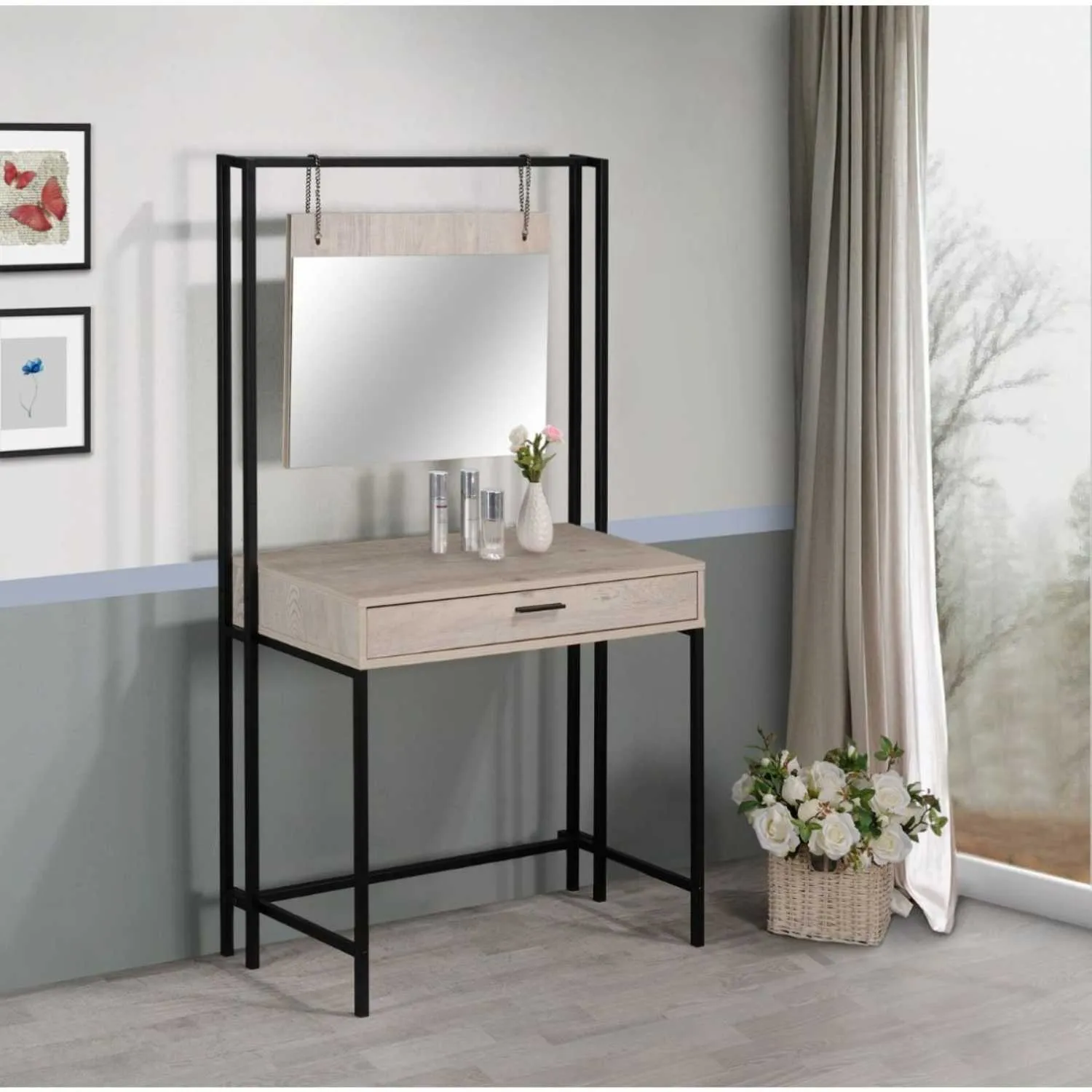 Dressing Table With Mirror