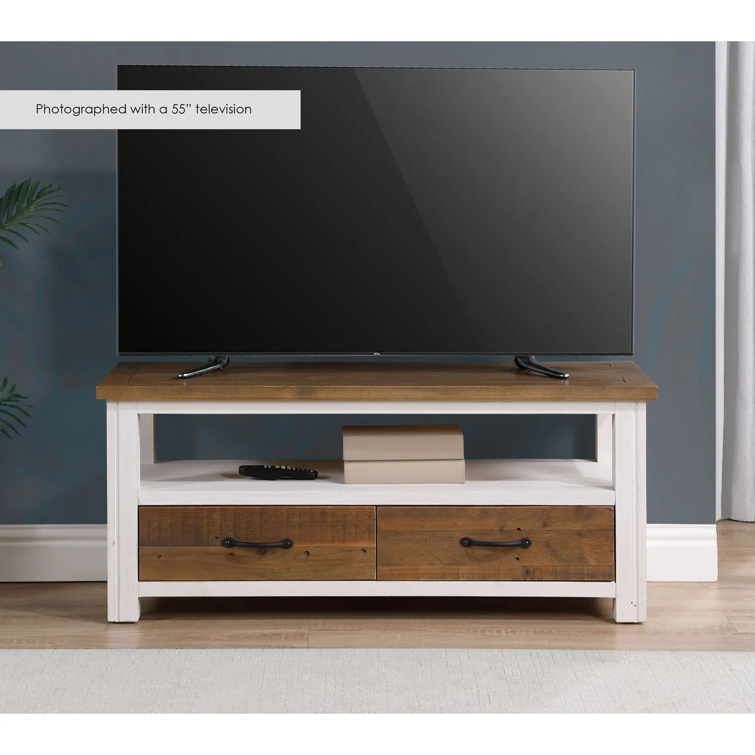 Splash of White Widescreen Television cabinet